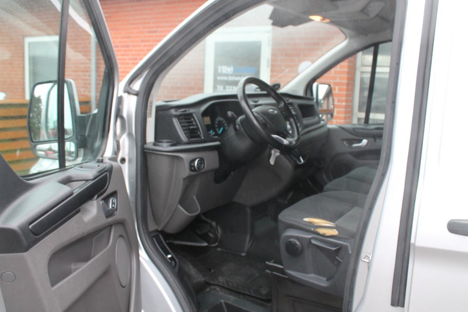 Ford Transit Custom 300L 2,0 TDCi 130 Active aut.