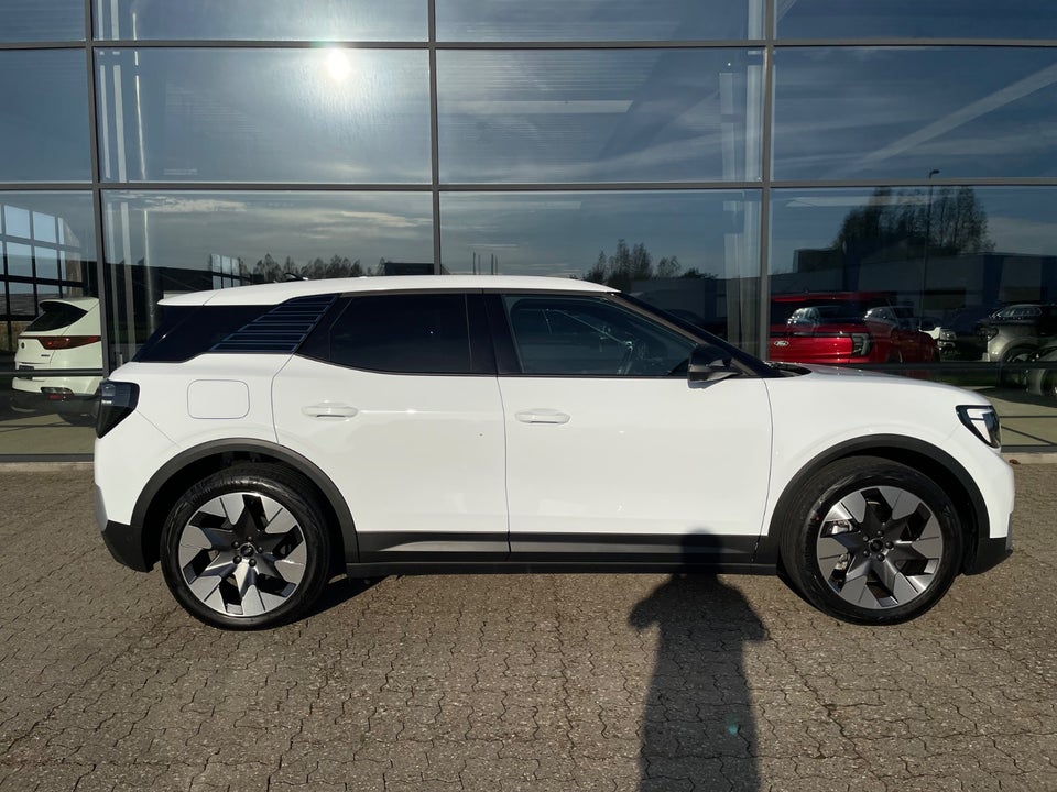 Ford Explorer 82 Premium Extended Range 5d