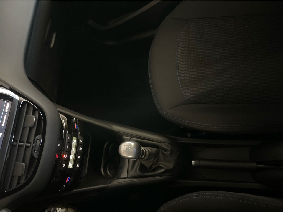 Peugeot 208 1,5 BlueHDi 100 Signature+ 5d