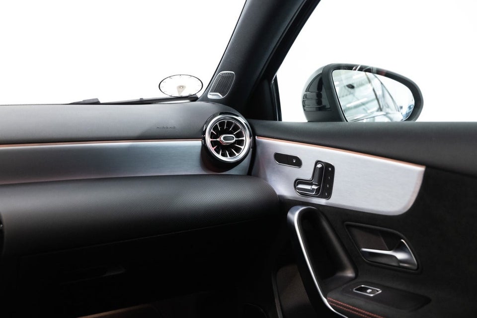 Mercedes A35 2,0 AMG aut. 4Matic 5d