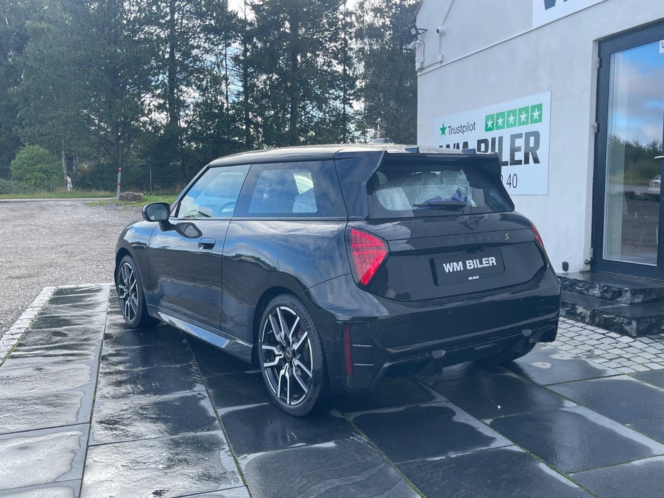 MINI Cooper SE JCW Trim XL 3d