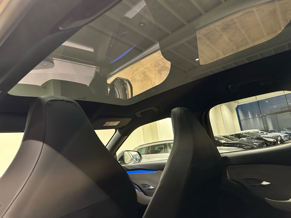 Ford Explorer 82 Premium Extended Range 5d