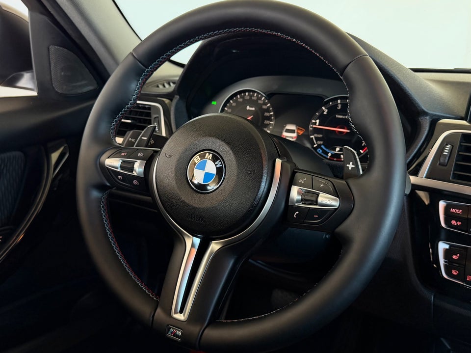 BMW 320i 2,0 Advantage aut. 4d