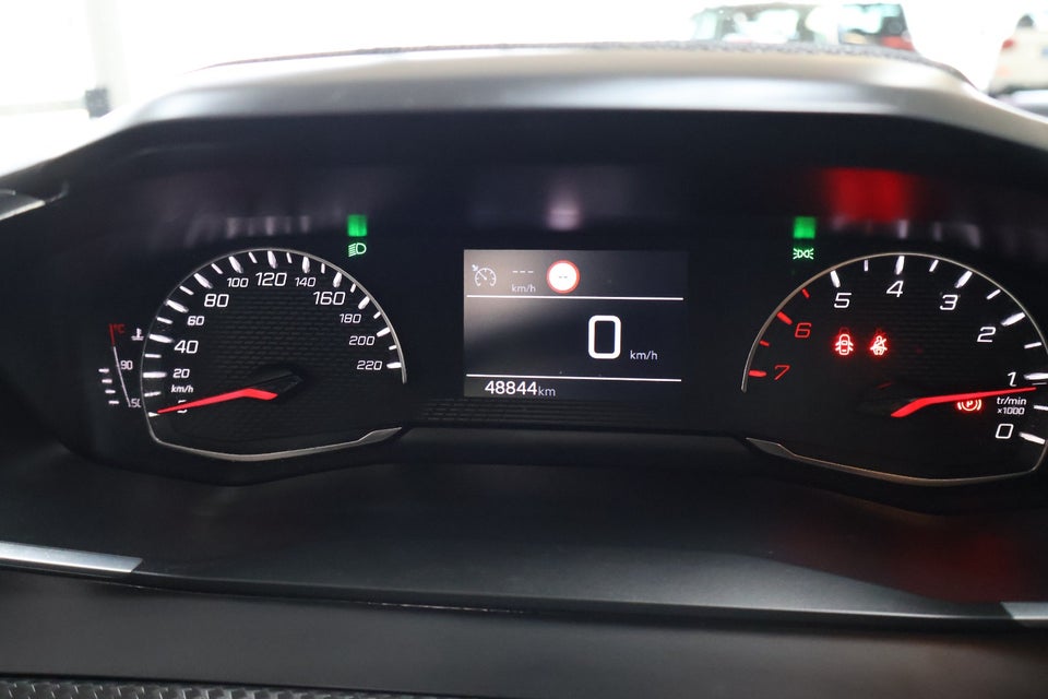 Peugeot 208 1,2 PureTech 100 Allure 5d