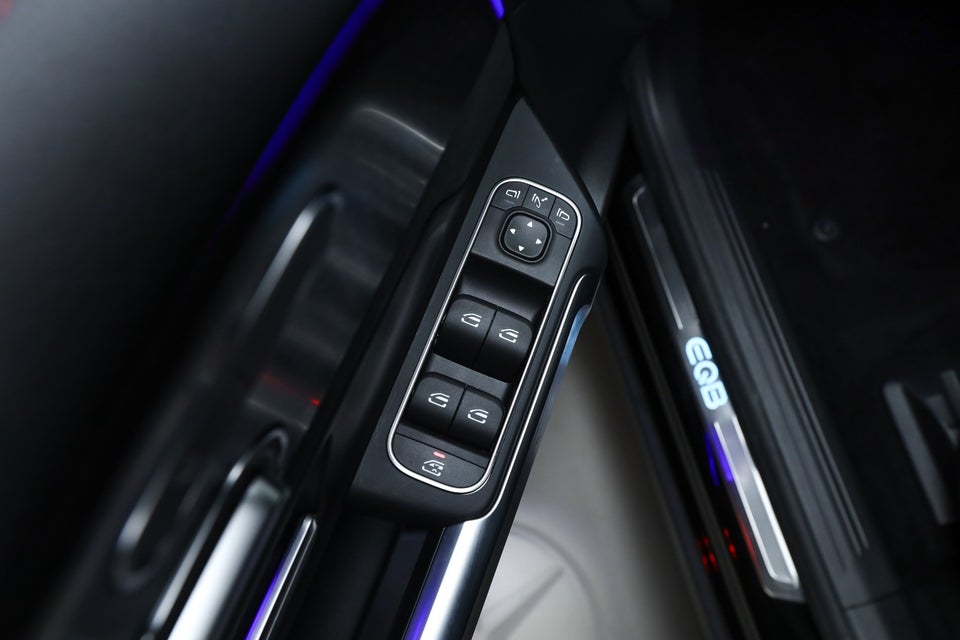 Mercedes EQB250+ AMG Premium 7prs 5d