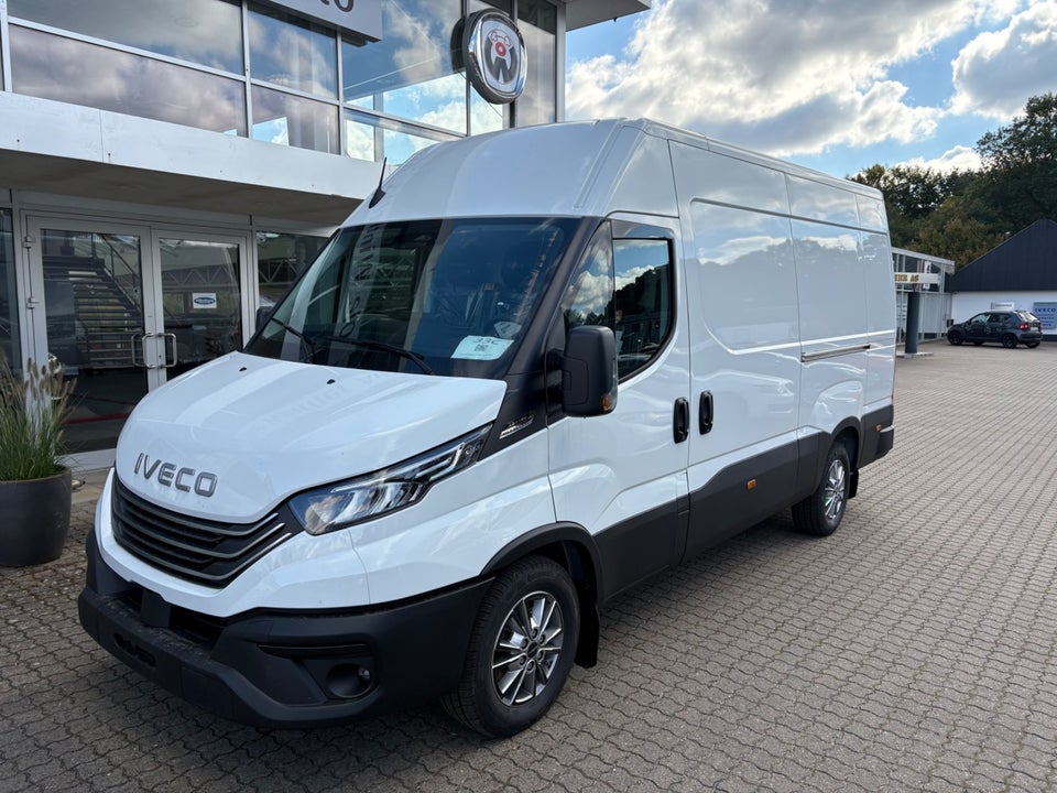 Iveco Daily 3,0 35S18 12m³ Van AG8