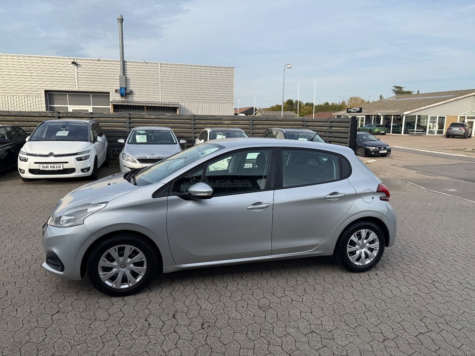 Peugeot 208 1,2 VTi 82 Active 5d