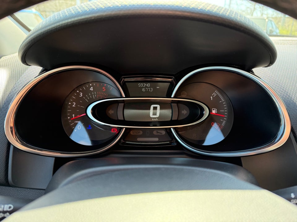 Renault Clio IV 1,5 dCi 90 Limited Sport Tourer 5d