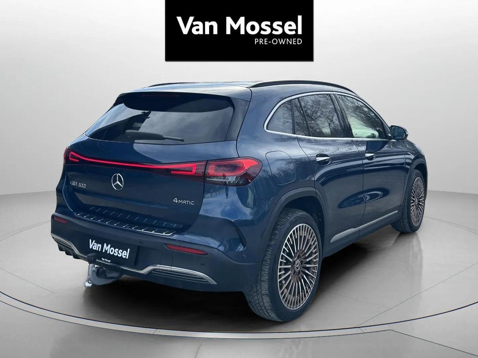Mercedes EQA300 AMG Line Edition 1 4Matic 5d