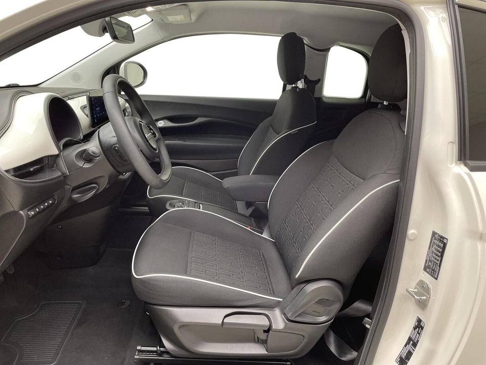 Fiat 500e 42 Icon 3+1 4d