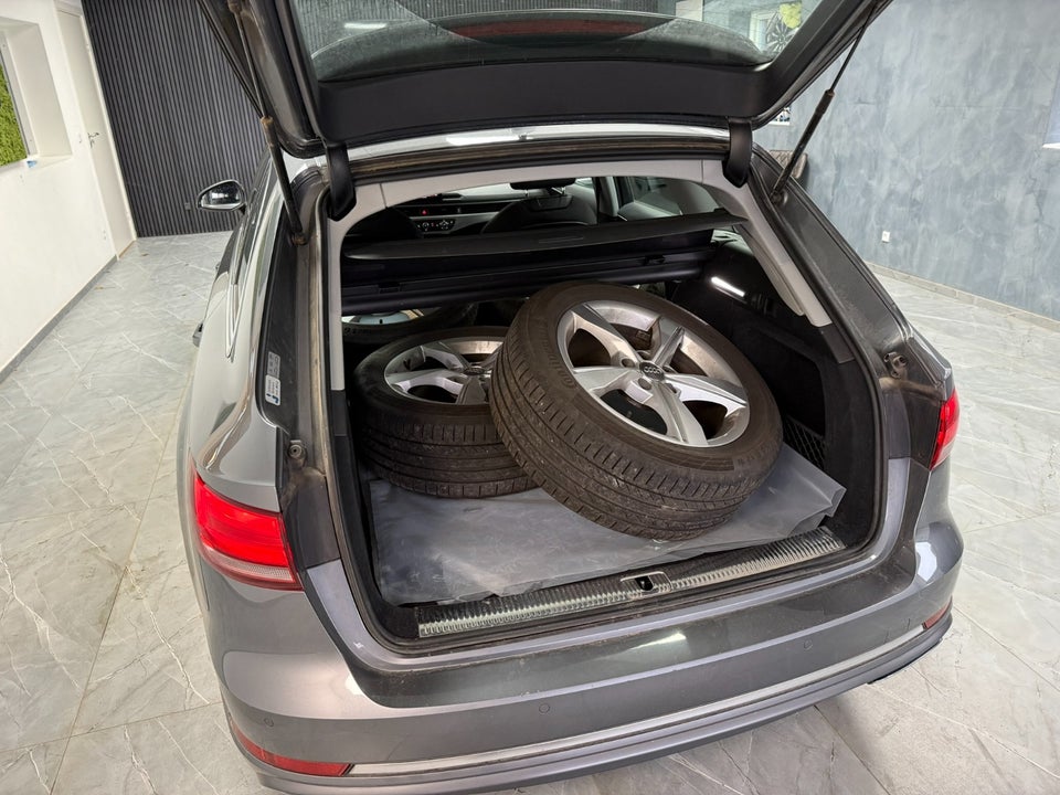 Audi A4 40 TFSi Sport Prestige Tour Avant S-tr. 5d