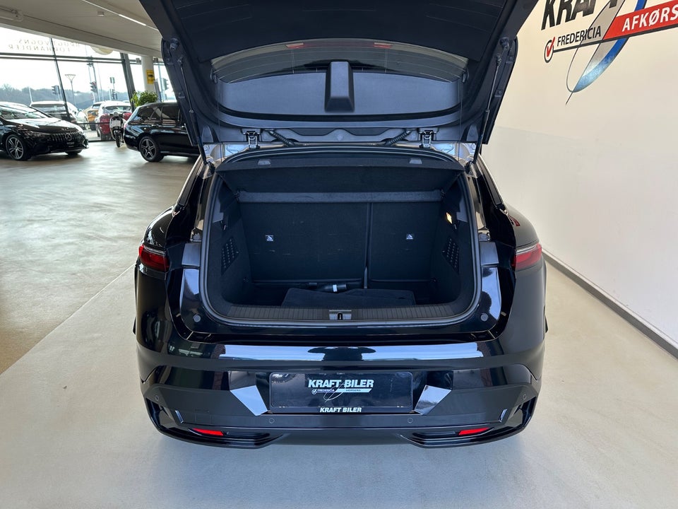 Renault Megane E-Tech 60 Techno 5d