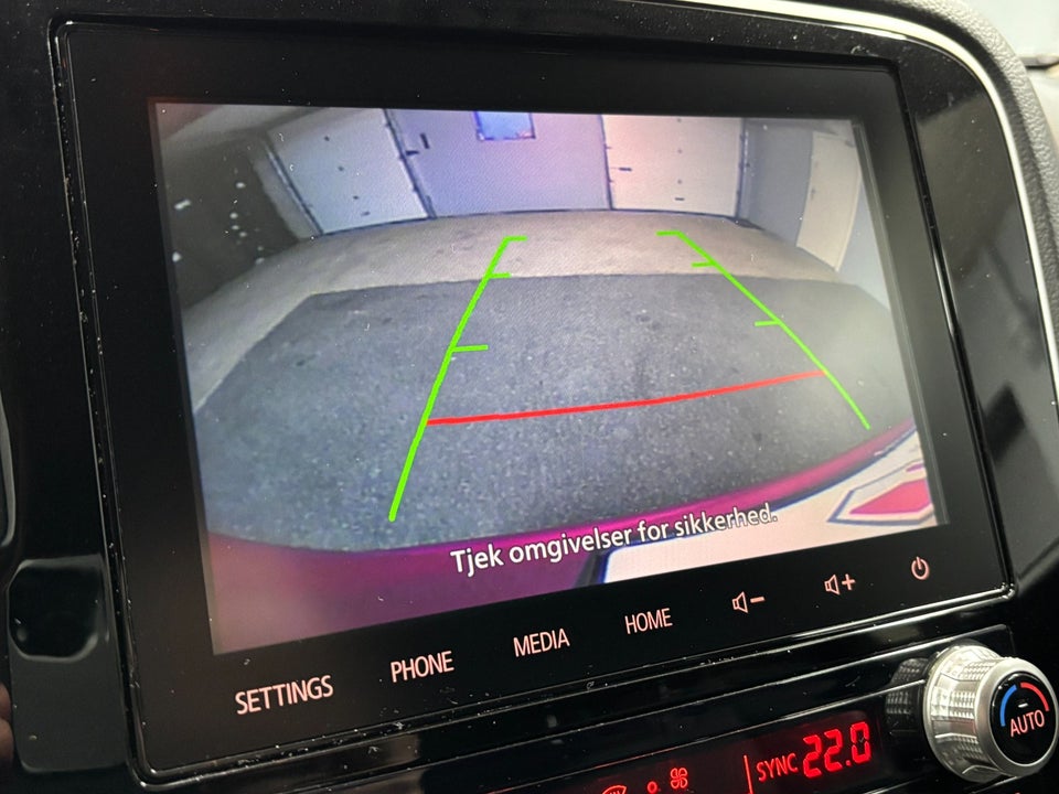 Mitsubishi Outlander 2,4 PHEV Inform+ CVT 4WD 5d