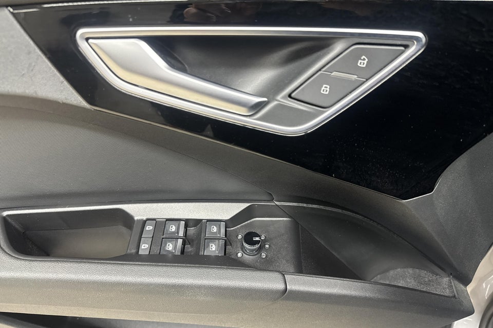 Audi Q4 e-tron 45 Progress 5d