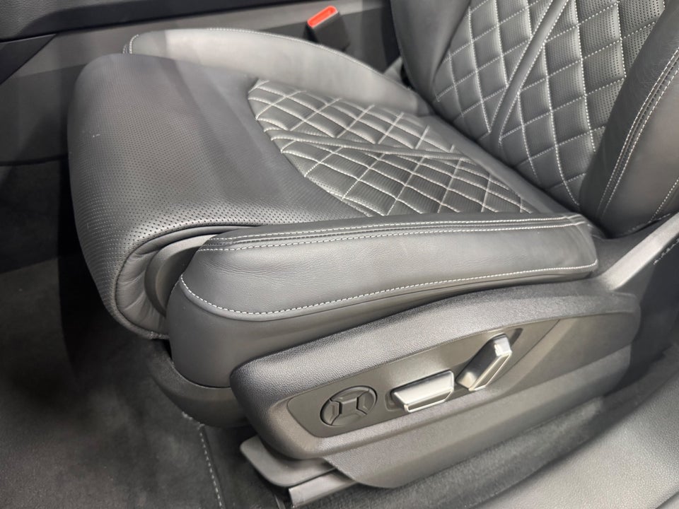 Audi Q8 60 TFSie S-line Edition quattro Tiptr. 5d
