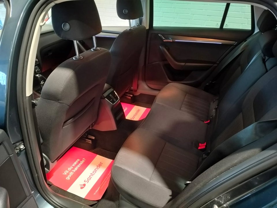 Skoda Octavia 2,0 TDi 150 Business Line Combi DSG 5d