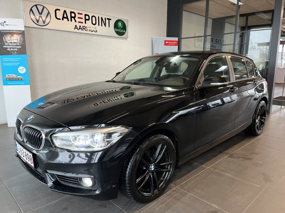 BMW 118i 1,5 Connected aut. 5d