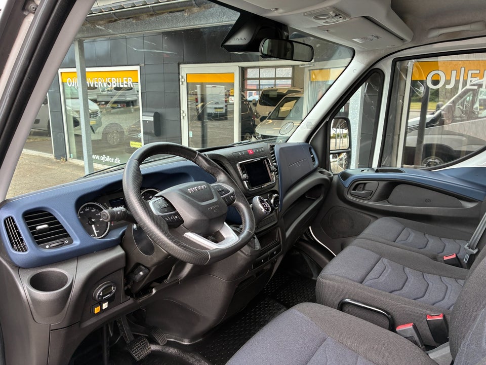 Iveco Daily 3,0 35C18 Db.Kab AG8 4d