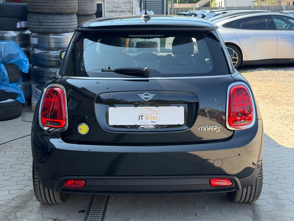 MINI Cooper SE Maximise 3d