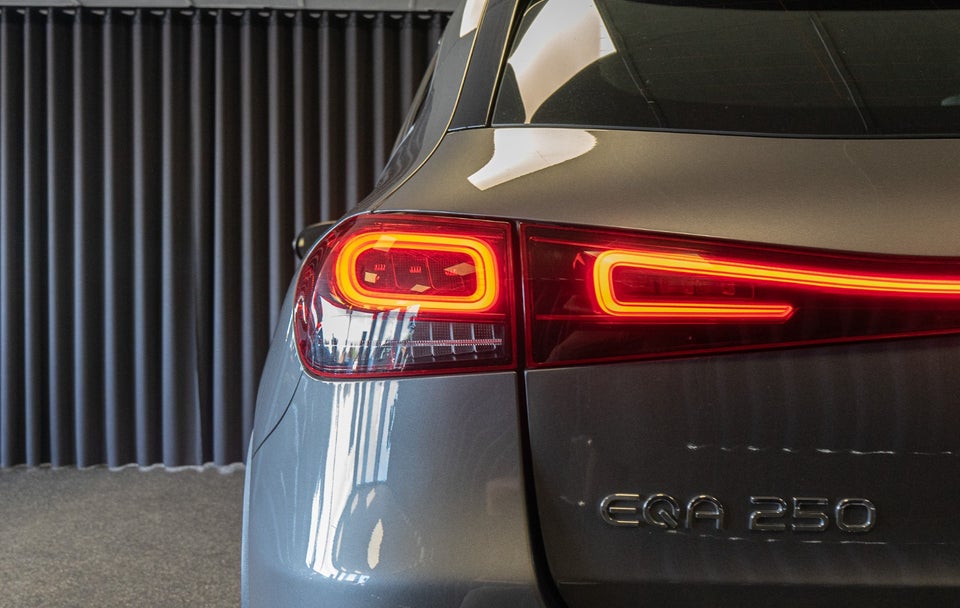 Mercedes EQA250 Progressive 5d