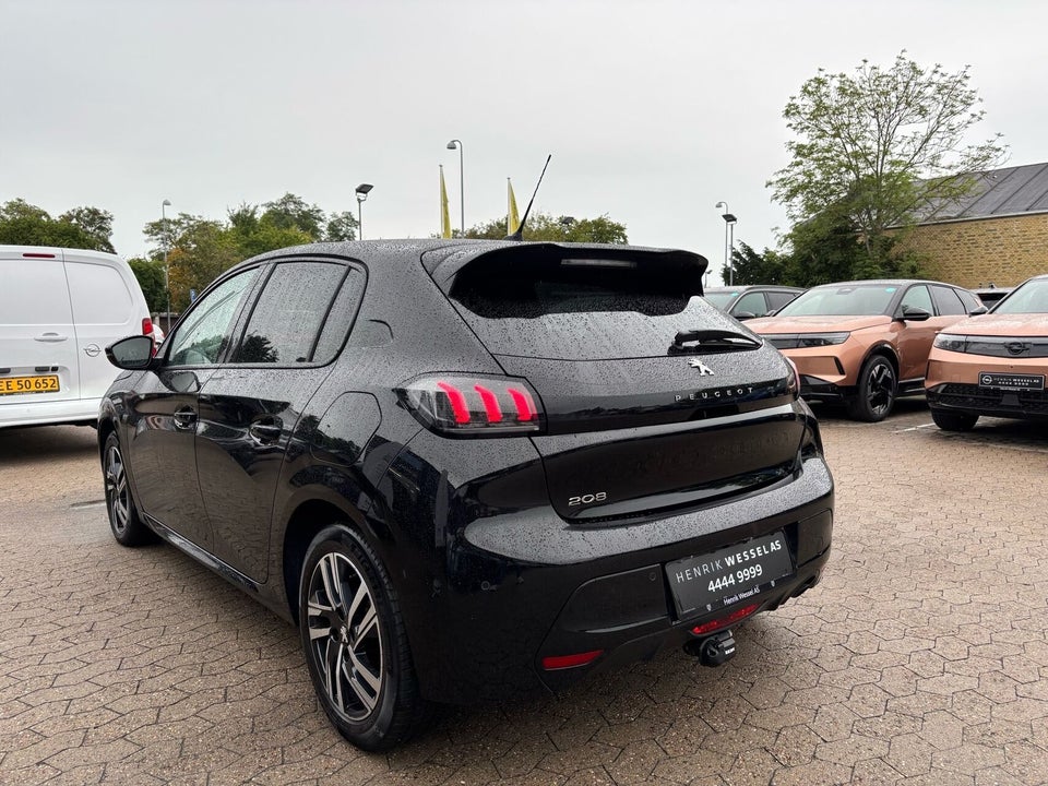 Peugeot 208 1,2 PureTech 100 Vision Sport EAT8 5d