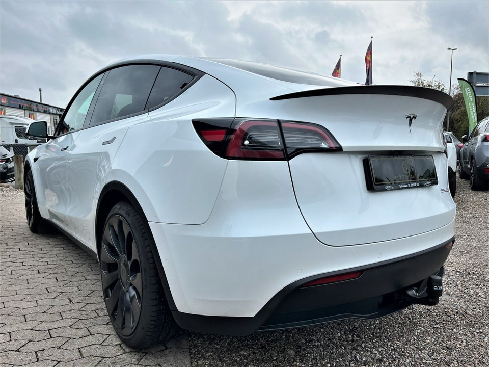 Tesla Model Y Performance AWD 5d