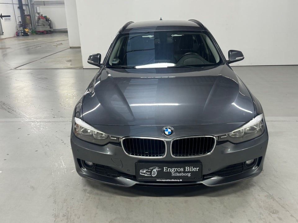 BMW 320d 2,0 Touring aut. 5d