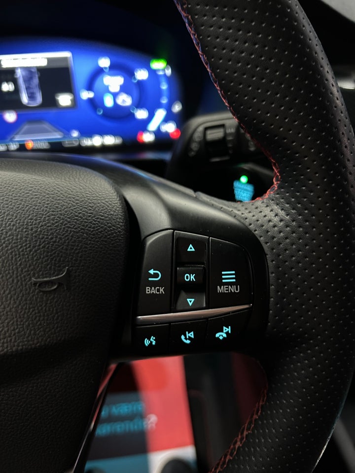 Ford Kuga 2,5 PHEV ST-Line CVT 5d