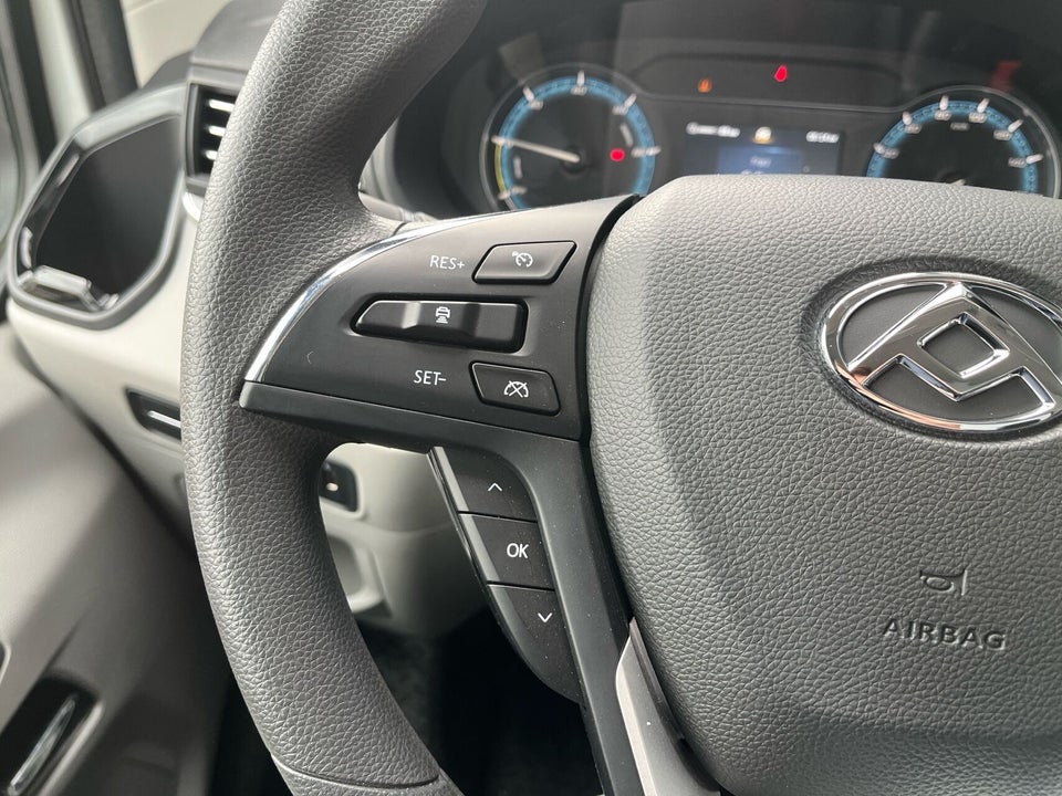 Maxus e-Deliver 9 65 L4 Chassis 2d