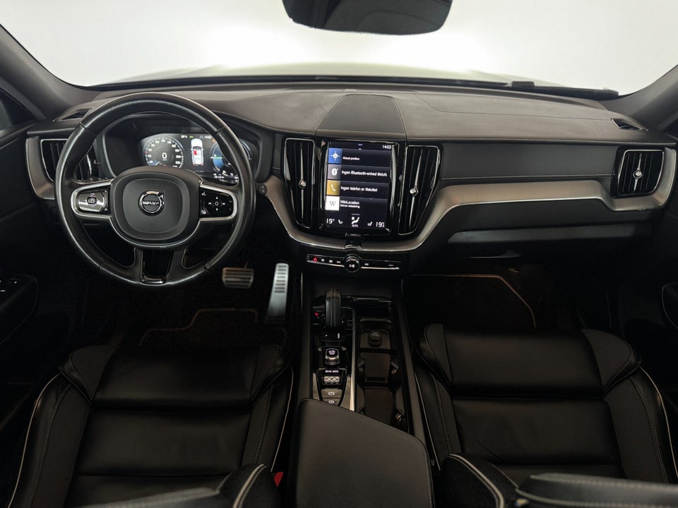 Volvo XC60 2,0 T8 ReCharge R-Design aut. AWD 5d