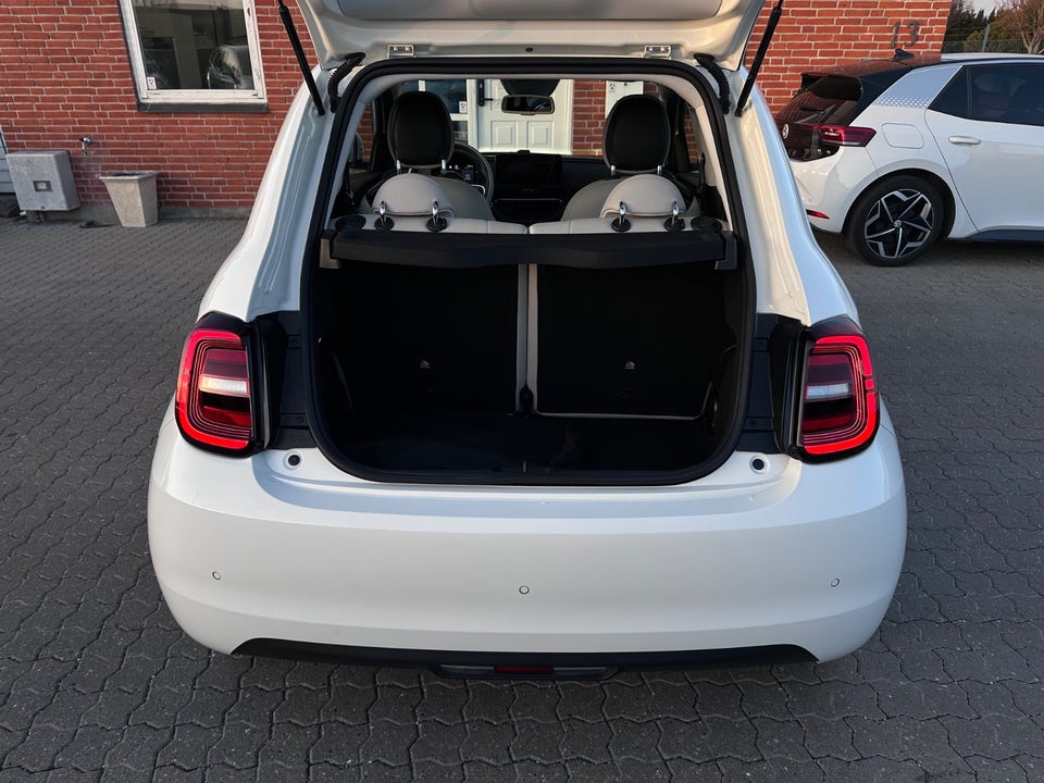 Fiat 500e 42 la Prima by Bocelli 3+1 4d