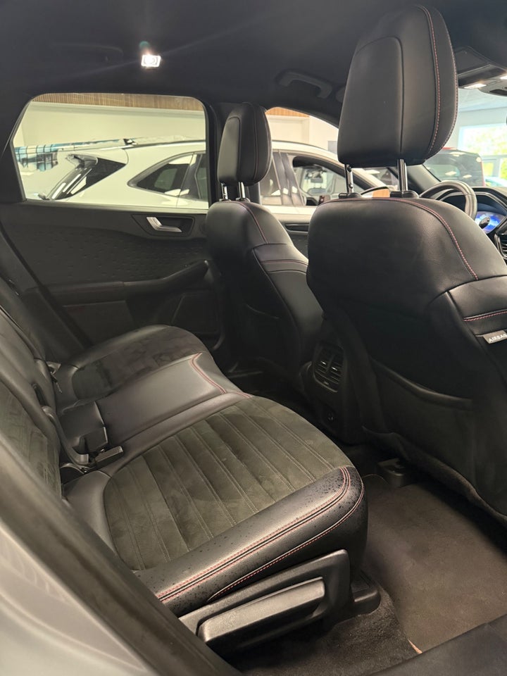 Ford Kuga 2,5 PHEV ST-Line X CVT 5d