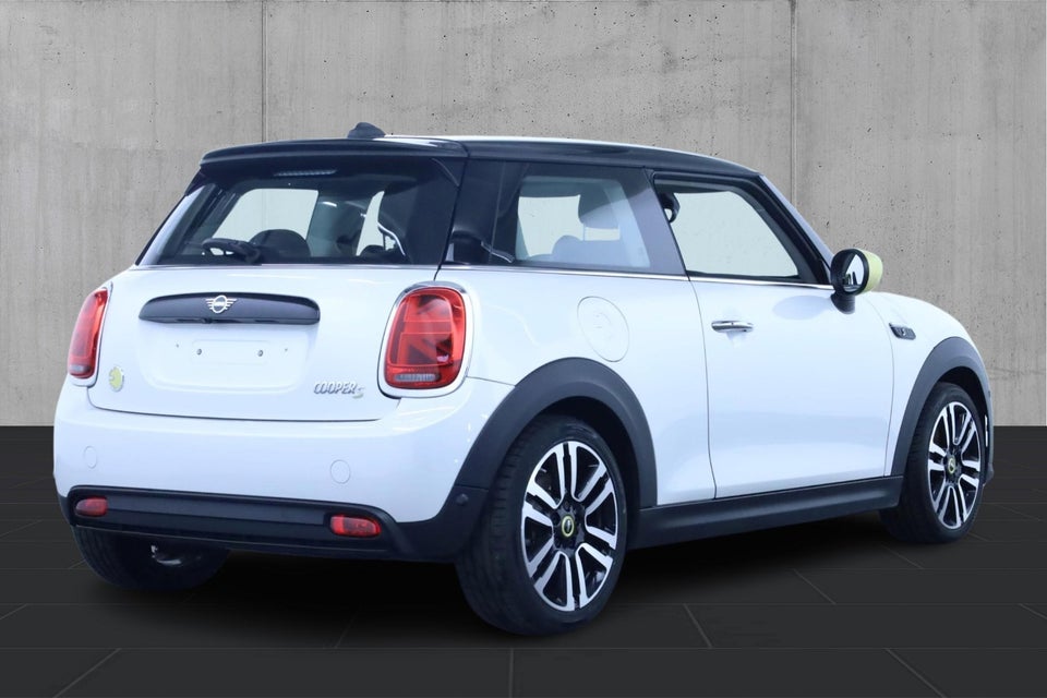 MINI Cooper SE Edition Premium Plus 3d