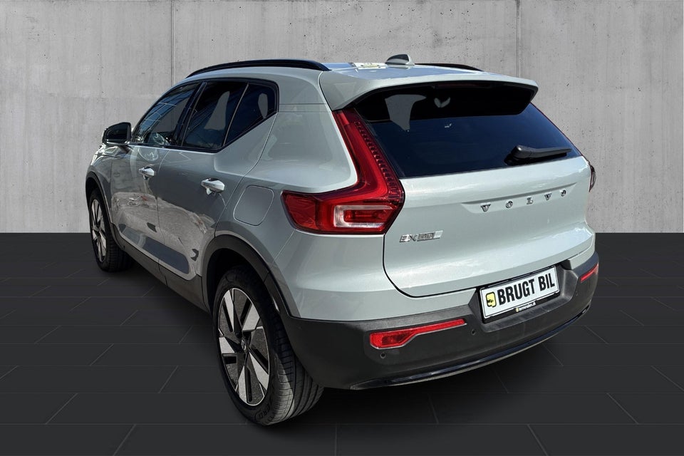 Volvo EX40 Extended Range Plus 5d