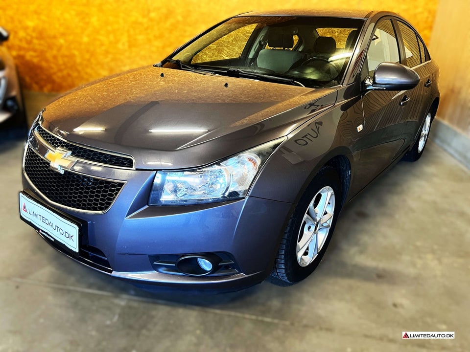 Chevrolet Cruze 2,0 VCDi 163 LS 4d