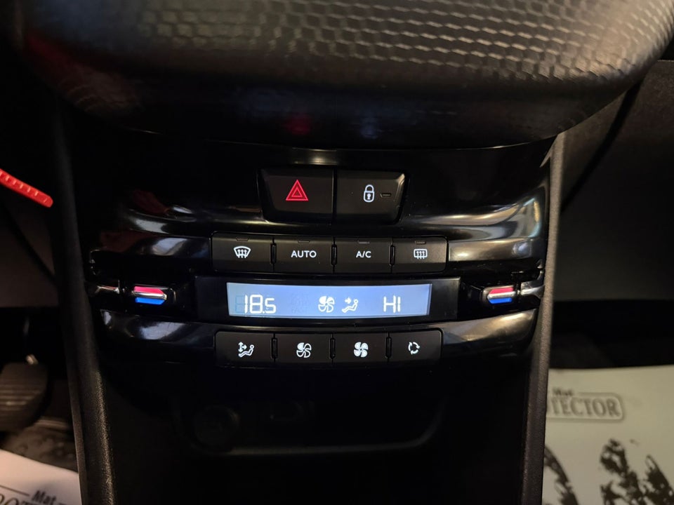 Peugeot 2008 1,5 BlueHDi 100 Allure Sky 5d