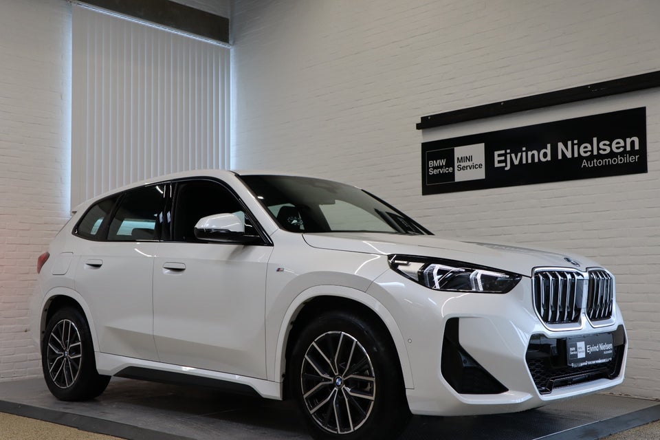 BMW iX1 xDrive30 M-Sport Premium 5d