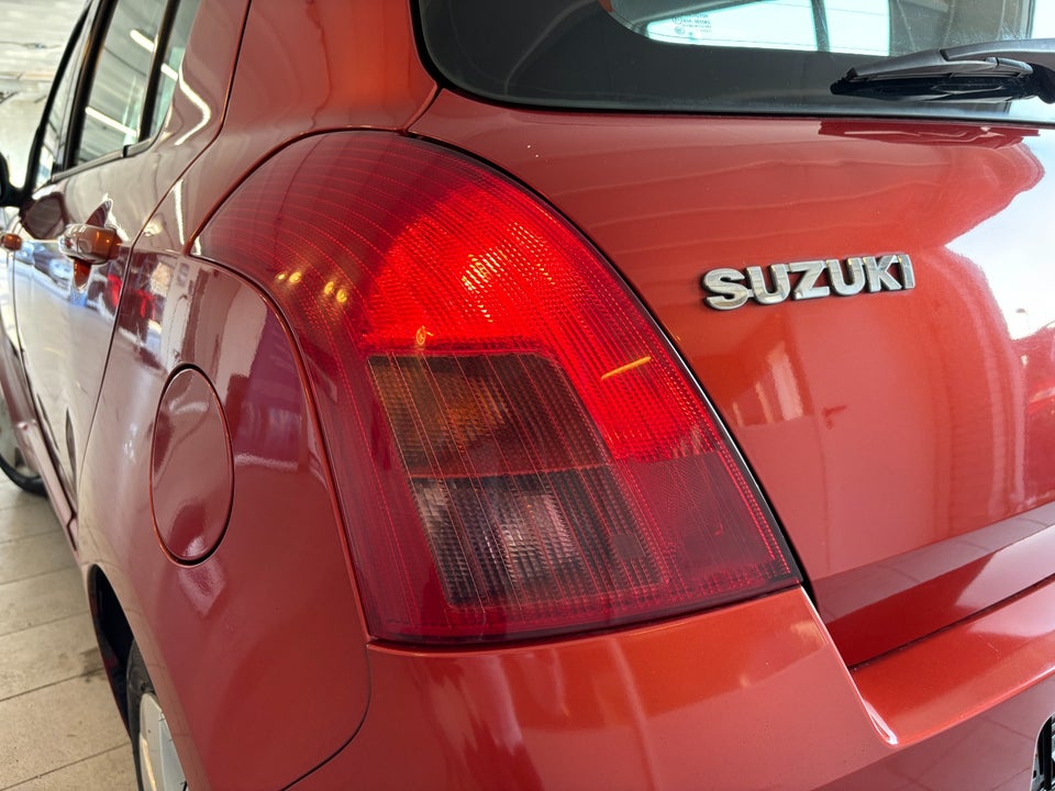 Suzuki Swift 1,5 GL-A 5d