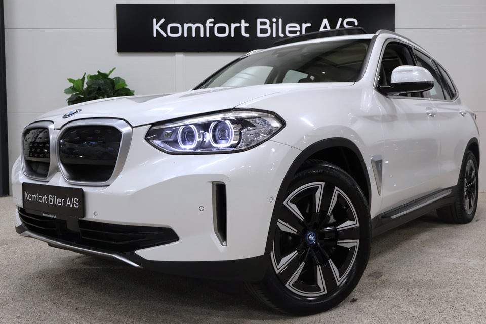 BMW iX3 Charged 5d