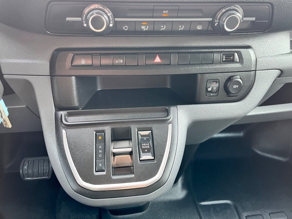 Peugeot e-Expert 50 L2 Plus Van