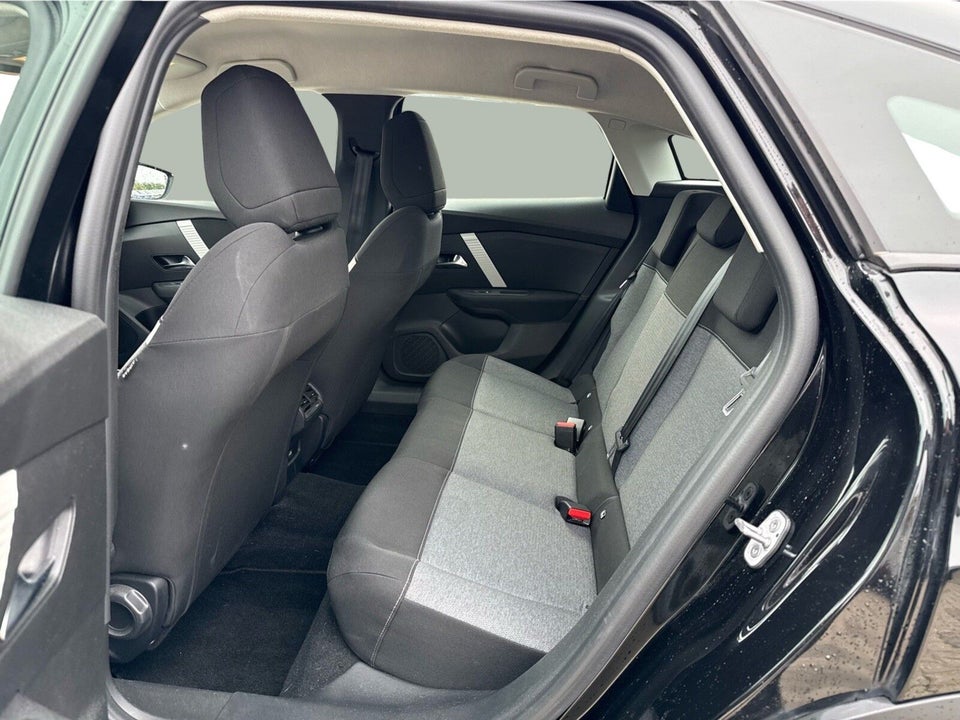 Citroën C4 1,2 PureTech 130 Iconic EAT8 5d