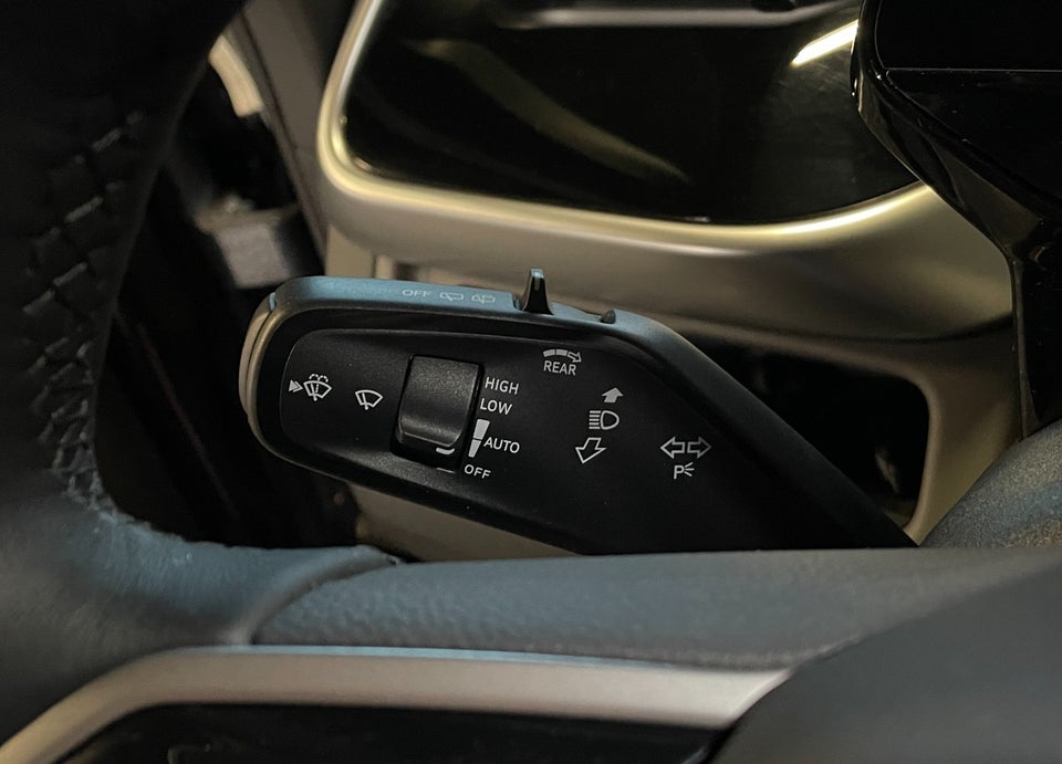 VW ID.Buzz 77 Life 75 Years Edition SWB 5d