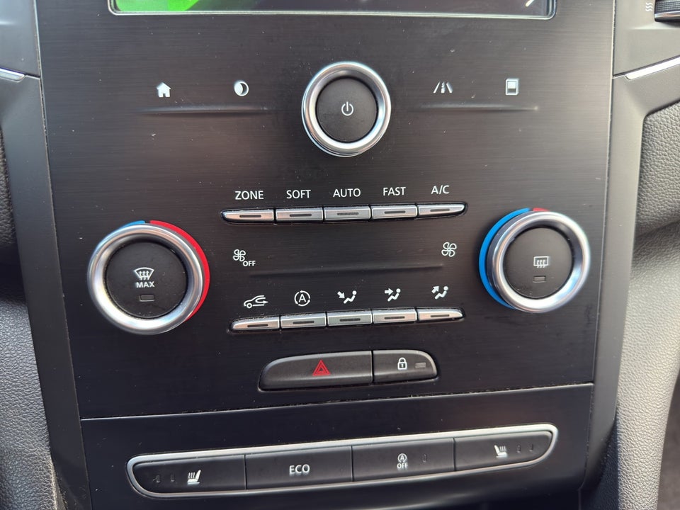 Renault Megane IV 1,3 TCe 140 Zen Sport Tourer 5d