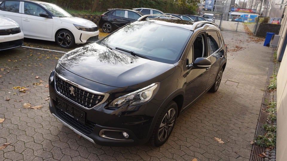 Peugeot 2008 1,2 e-THP 110 Allure Sky 5d