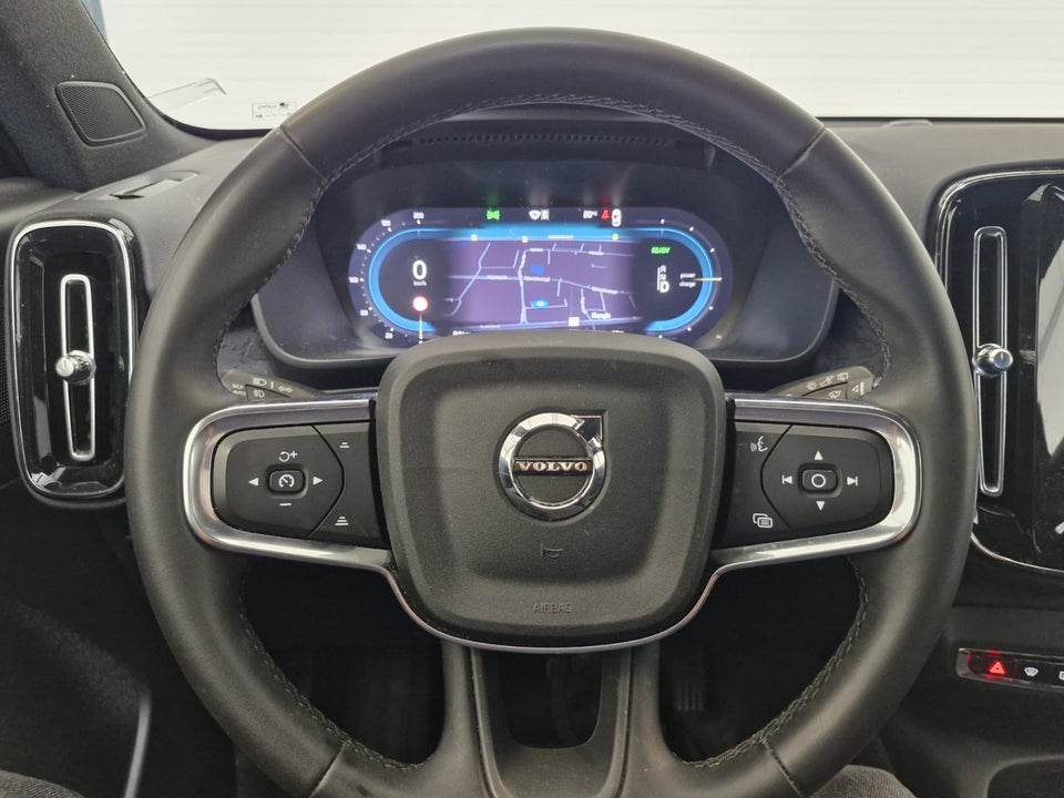 Volvo EX40 Extended Range Plus 5d