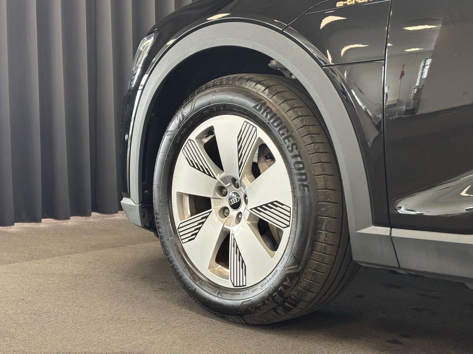 Audi e-tron 50 quattro 5d