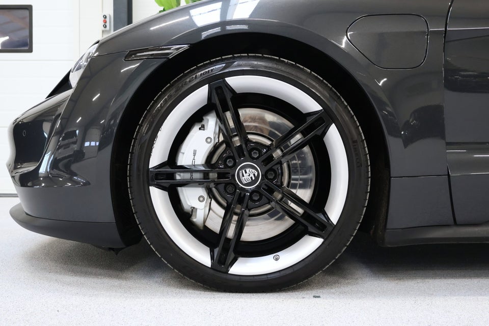 Porsche Taycan Sport Turismo 5d