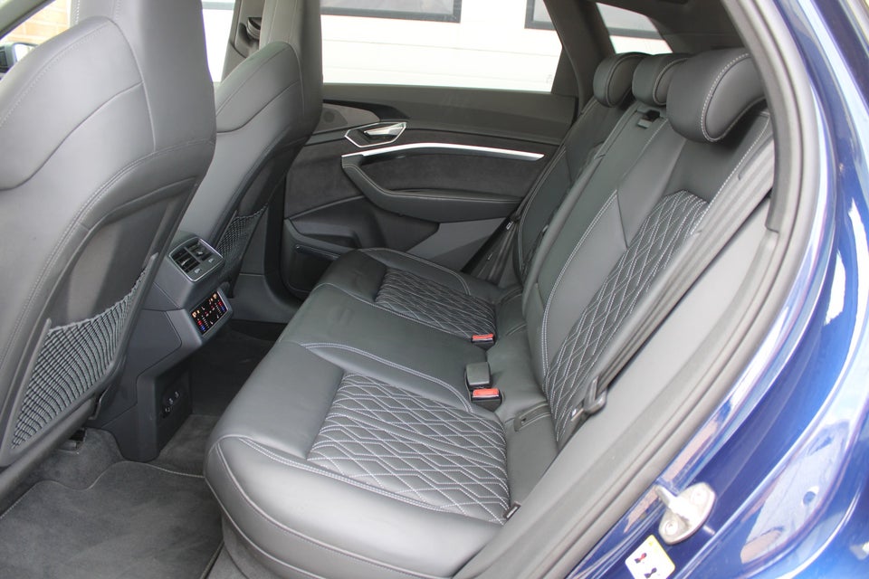 Audi e-tron 55 S-line quattro 5d