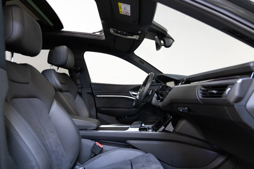 Audi e-tron 55 S-line quattro 5d