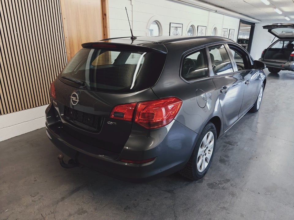 Opel Astra 1,7 CDTi 125 Enjoy Sports Tourer 5d